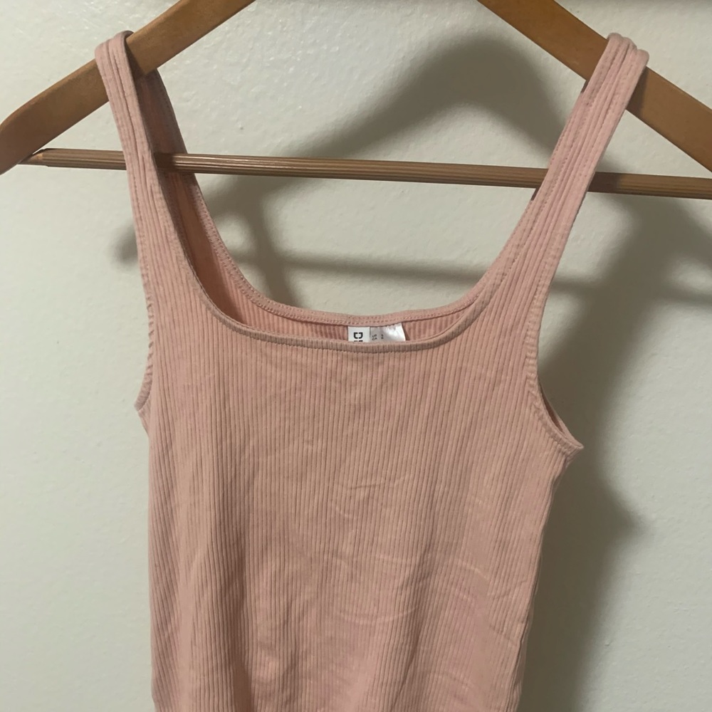Salmon Pink Basic Tank